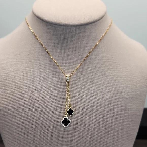 18k Gold Plated Stainless Steel Y-Shaped Black Clover Charm Necklace, Zircons - Picture 4 of 10